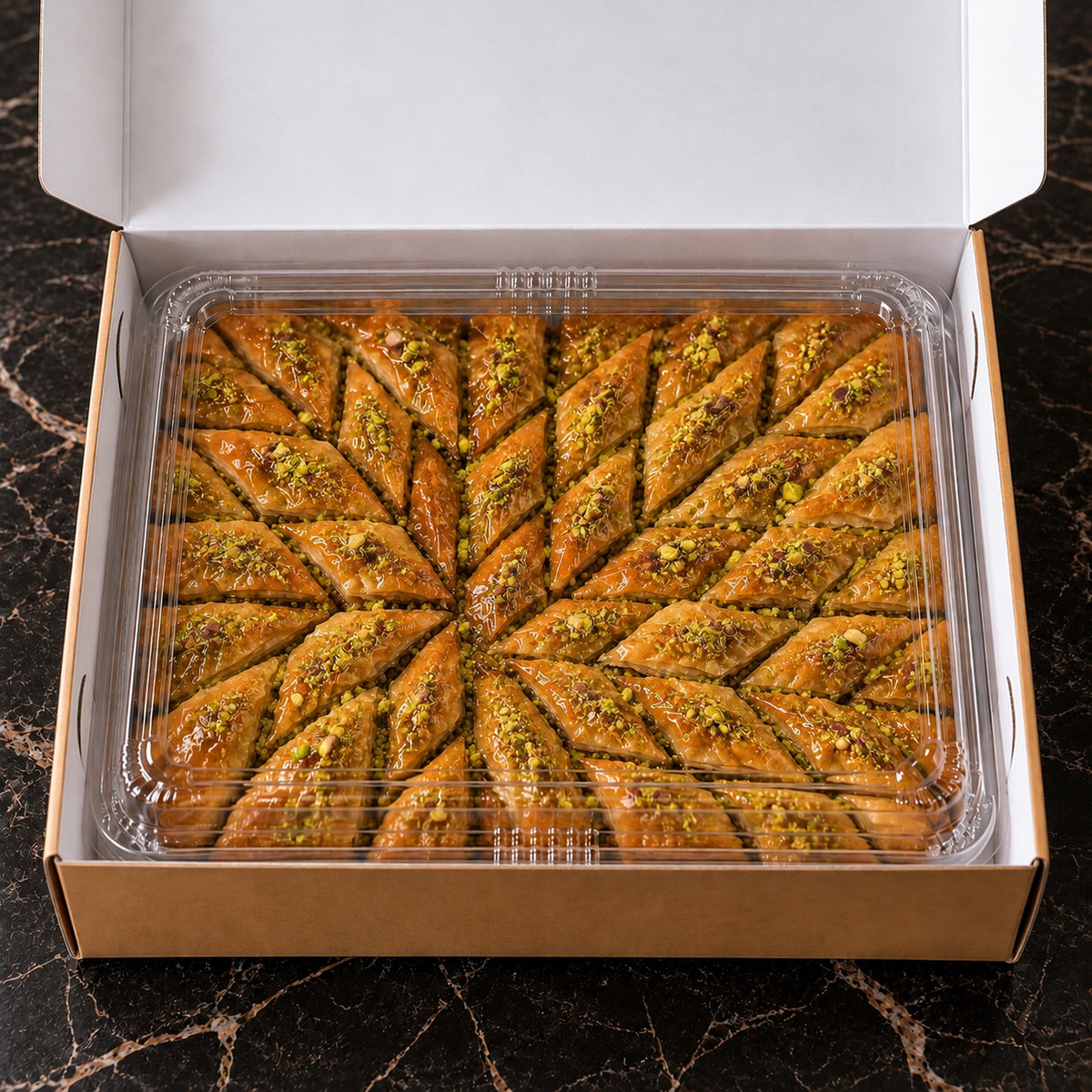 Fıstıklı El Açması Özel Kesim Antep Baklavası